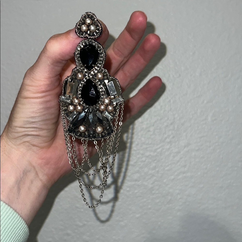 Elegant Black and Silver Statement Earrings - Picture 3 of 3